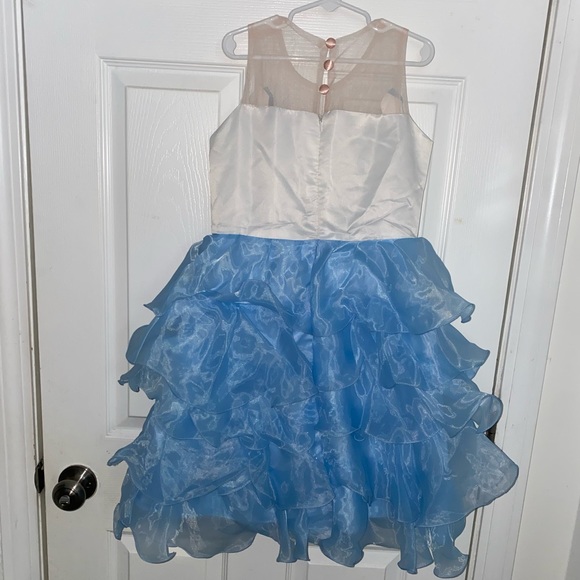 Adorable Unbranded Girls Unicorn Dress Size 2 from China (fits like a 6-8 US) - Picture 2 of 7